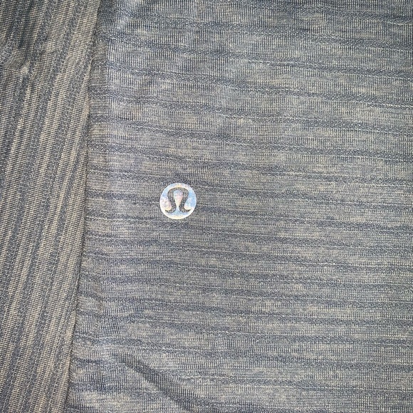 Lululemon Metal Vent Short Sleeve - Picture 3 of 4